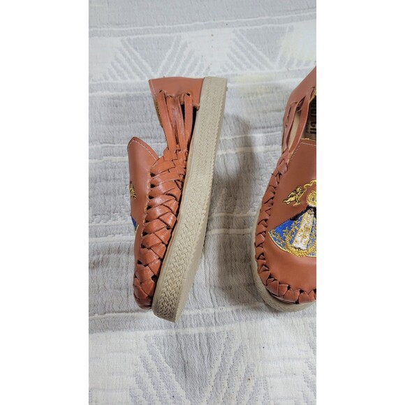 Calzado Marelli Leather Huarache Flats Handmade in Mexico, Virgin of Aparecida - Picture 2 of 5